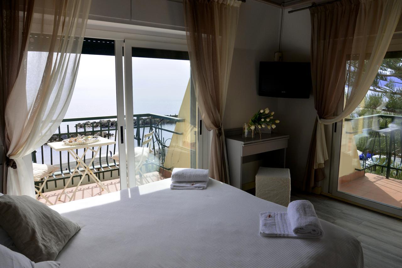 Hotel Zia Piera Chiavari Luaran gambar